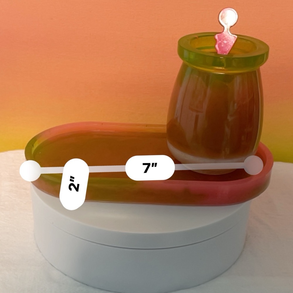 Resin Vanity Set - Picture 3 of 9